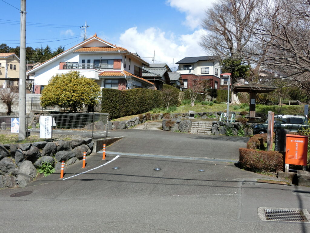 かがみ石公園駐車場