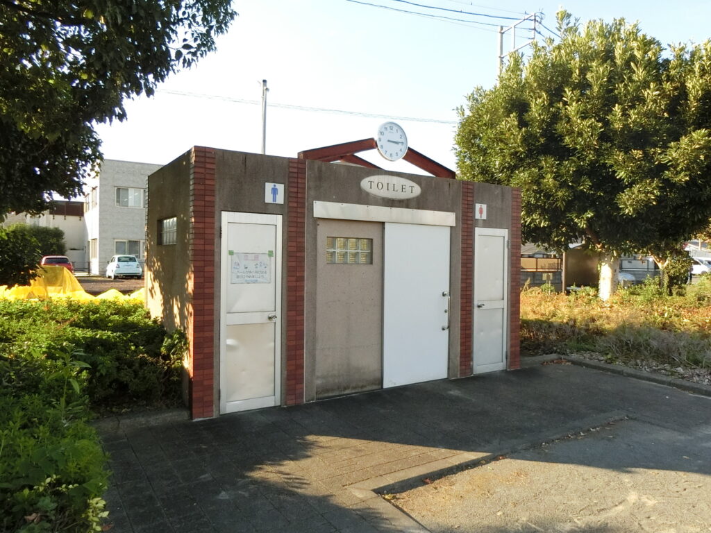 中部１号公園トイレ