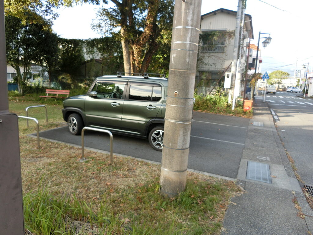 鈴川港公園駐車場