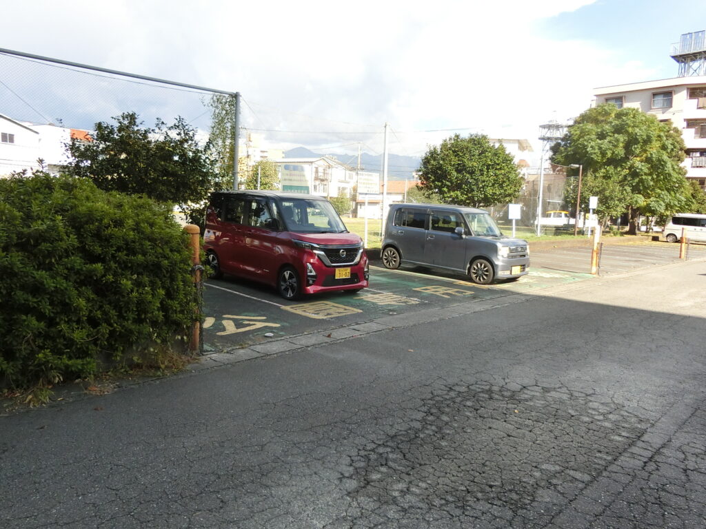 新通町公園専用駐車場
