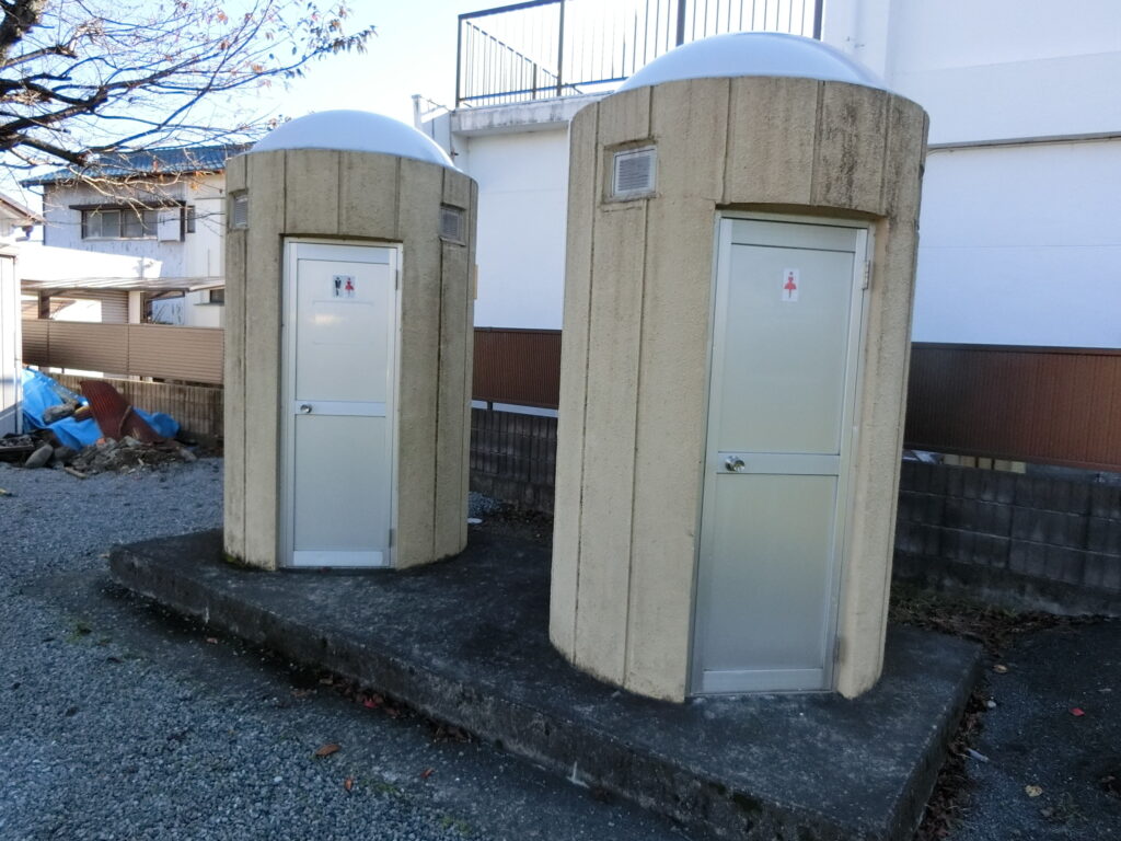 公園（左富士神社）トイレ