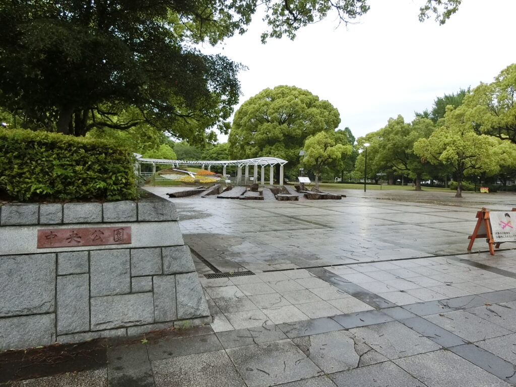中央公園_潤井川東