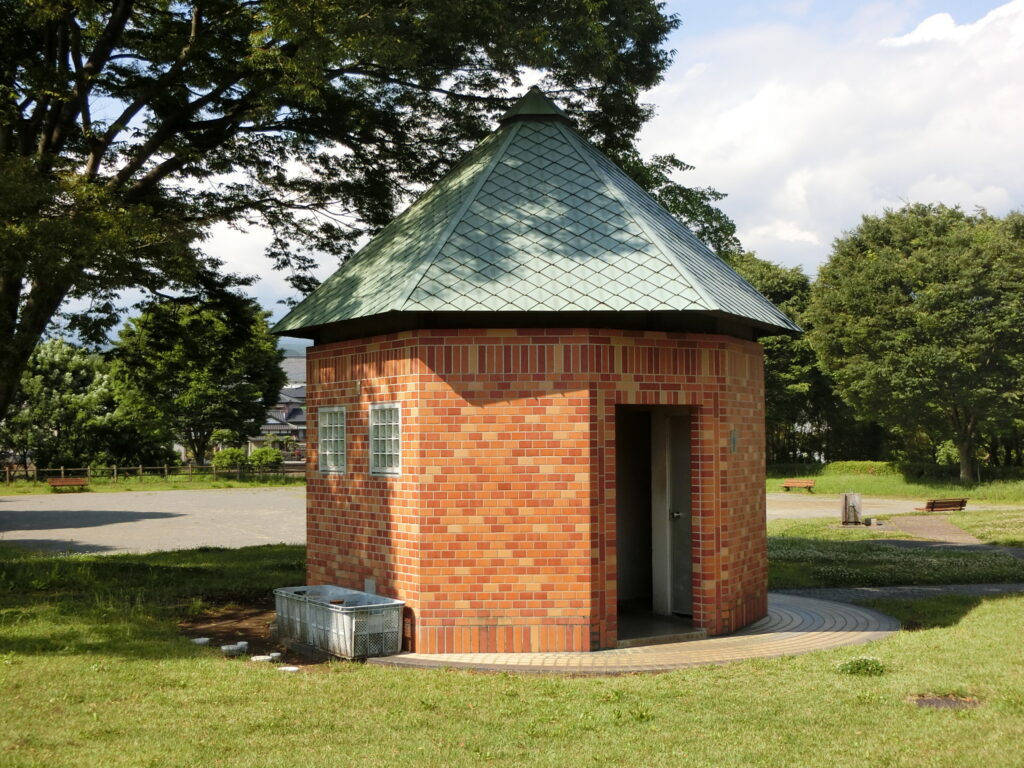 原田公園トイレ北側トイレ