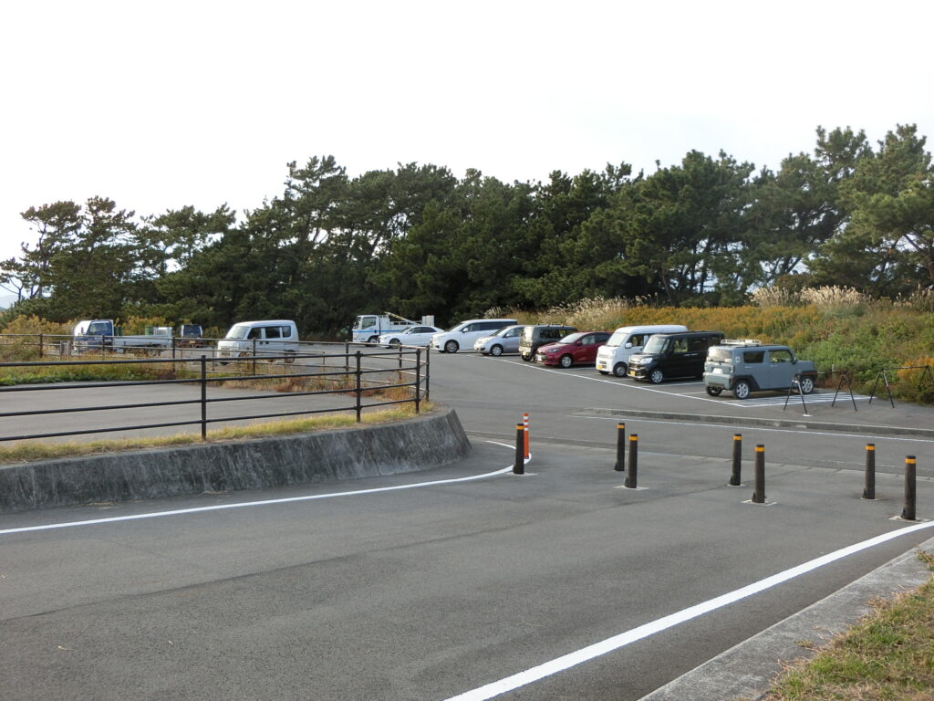 鈴川海浜スポーツ公園駐車場