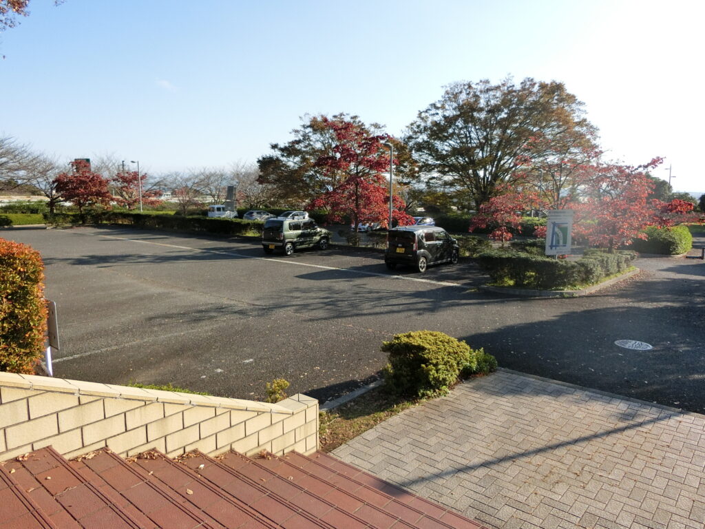 広見公園多目的広場駐車場