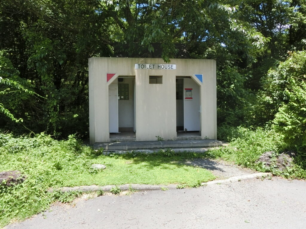 大渕公園東側トイレ