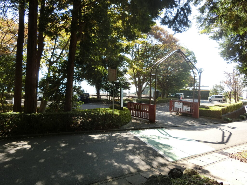 富士総合運動公園　古墳広場駐車場