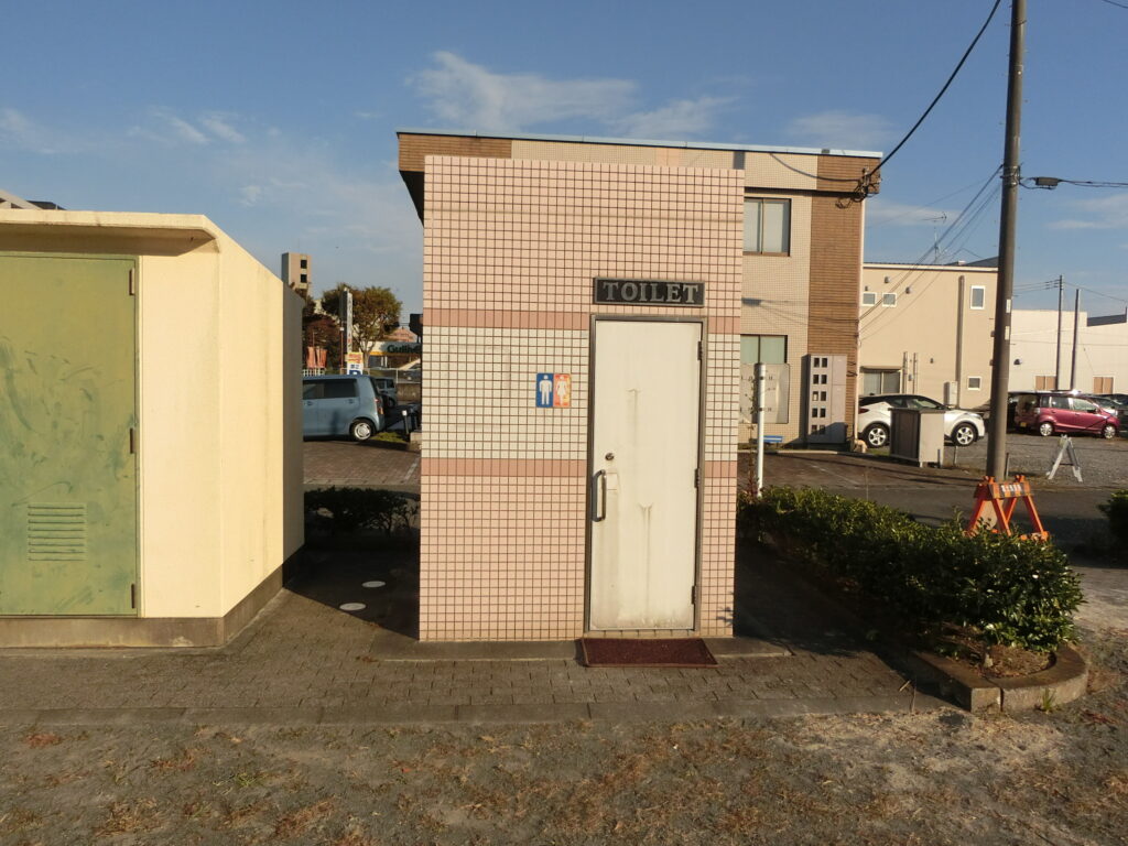 塔の木公園トイレ