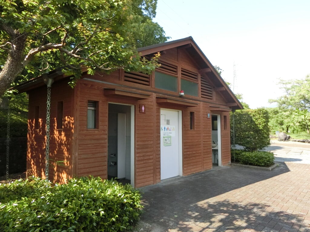 原田公園南側トイレ