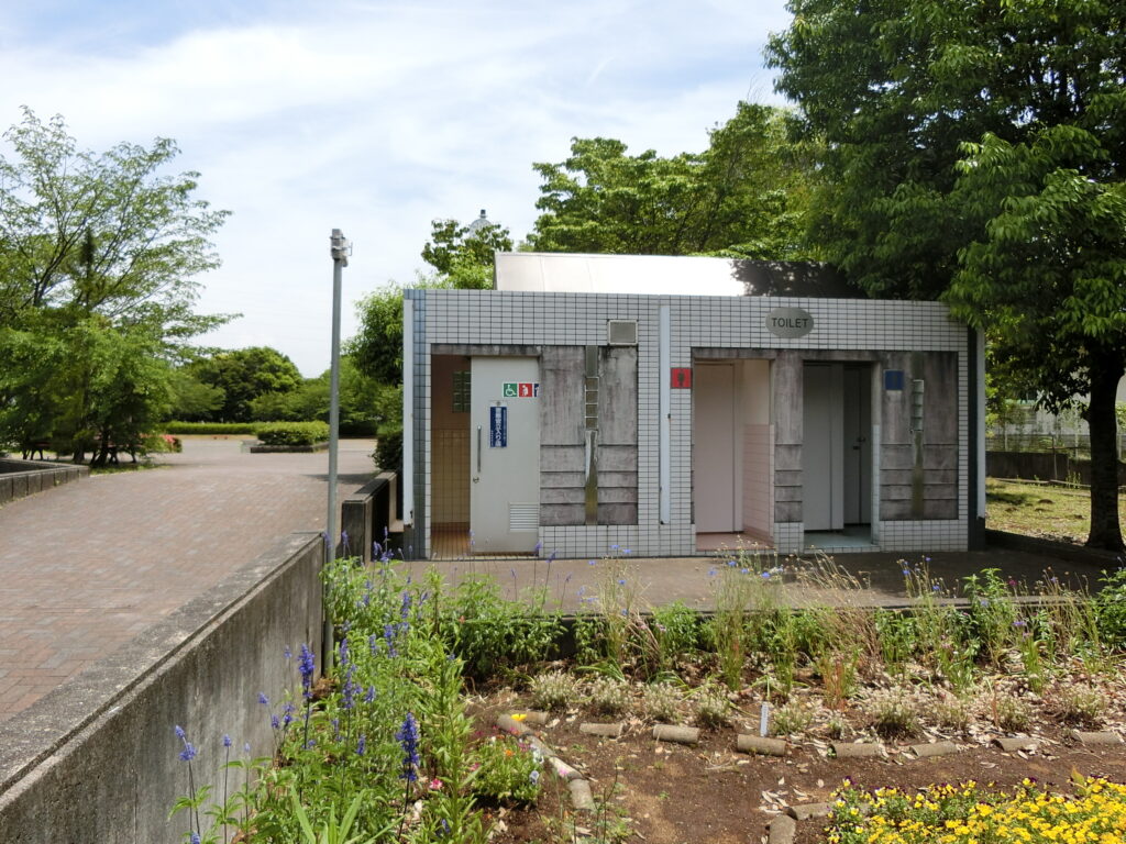 江尾公園トイレ