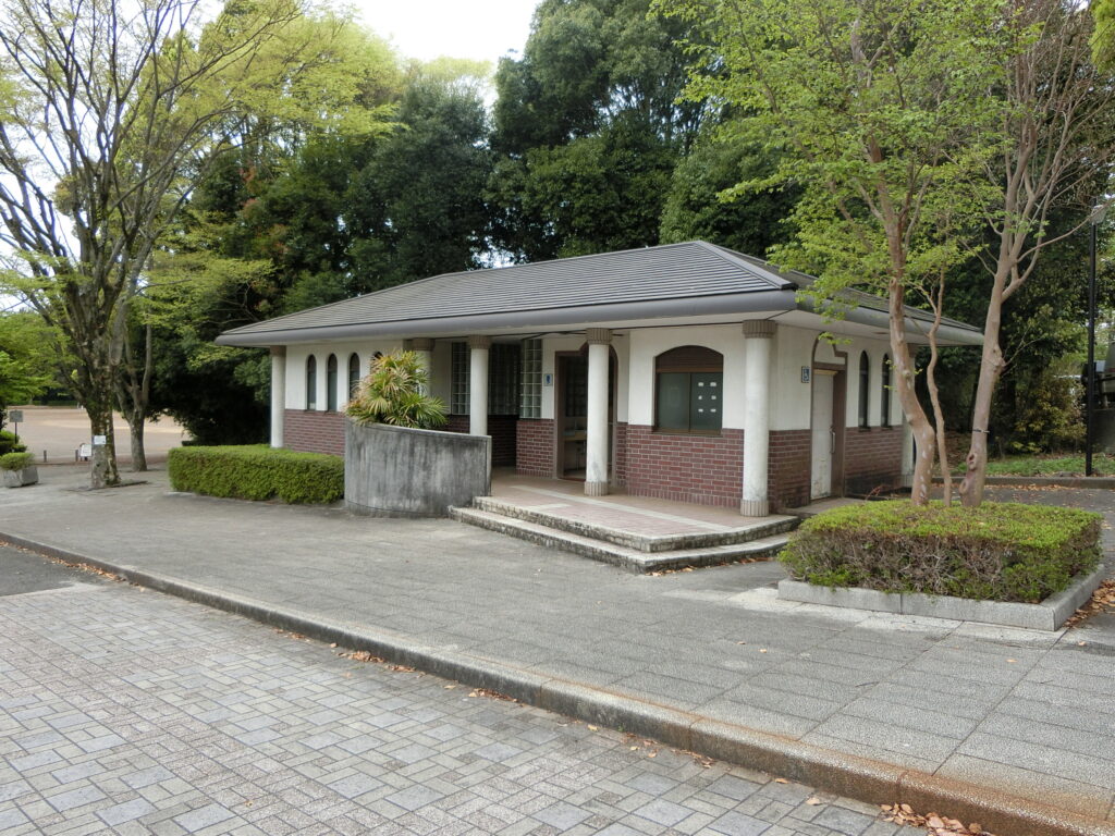 富士総合運動公園B駐車場トイレ