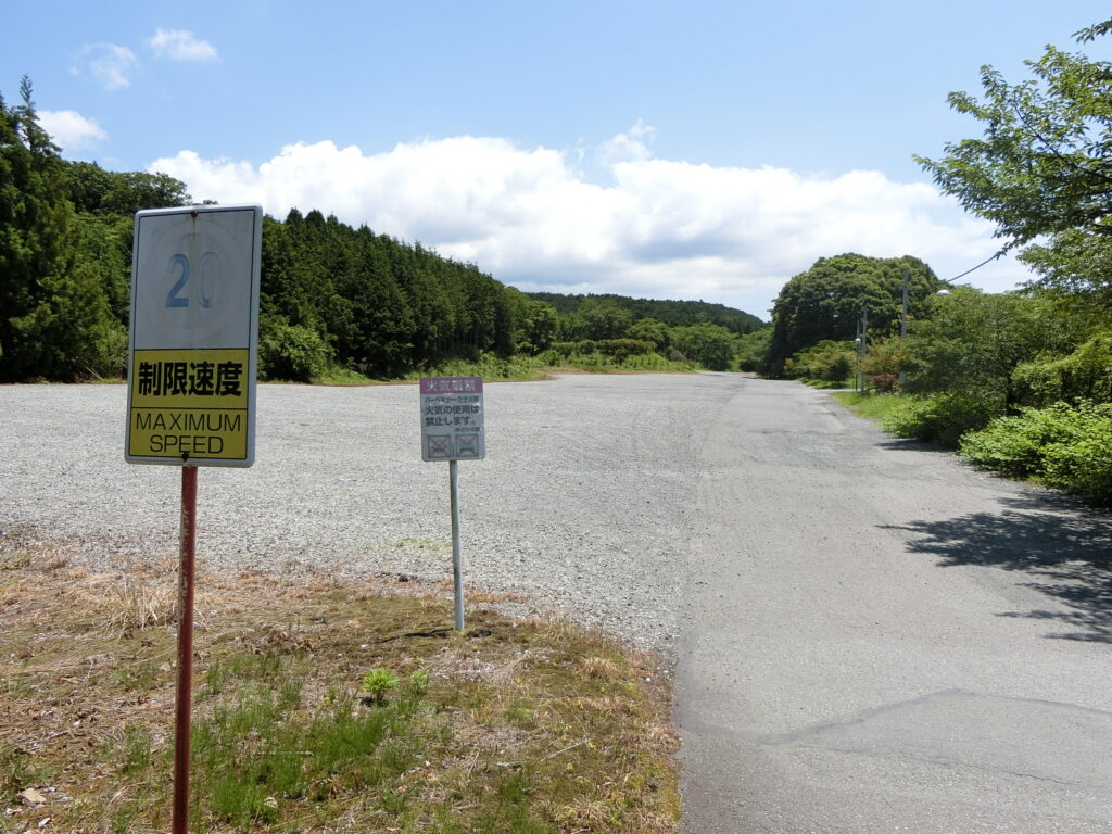 大渕公園北側駐車場