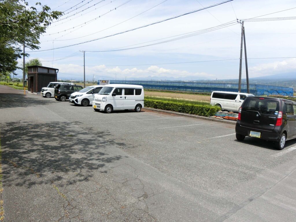 浮島沼釣り場公園駐車場